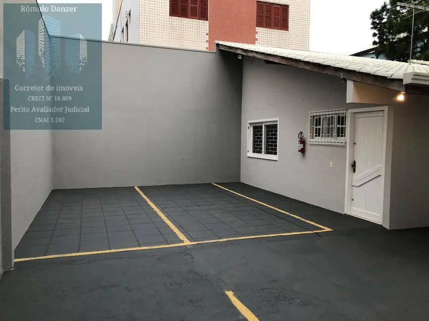 Casa à venda, 450m2 em Canasvieiras, Florianopolis - SC - imagem 5 Foto 5 de Casa à venda, 450m2 em Canasvieiras, Florianopolis - SC