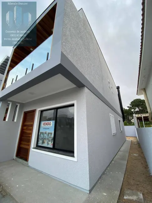 Foto 2 de Casa com 2 quartos à venda, 120m2 em São João do Rio Vermelho, Florianopolis - SC