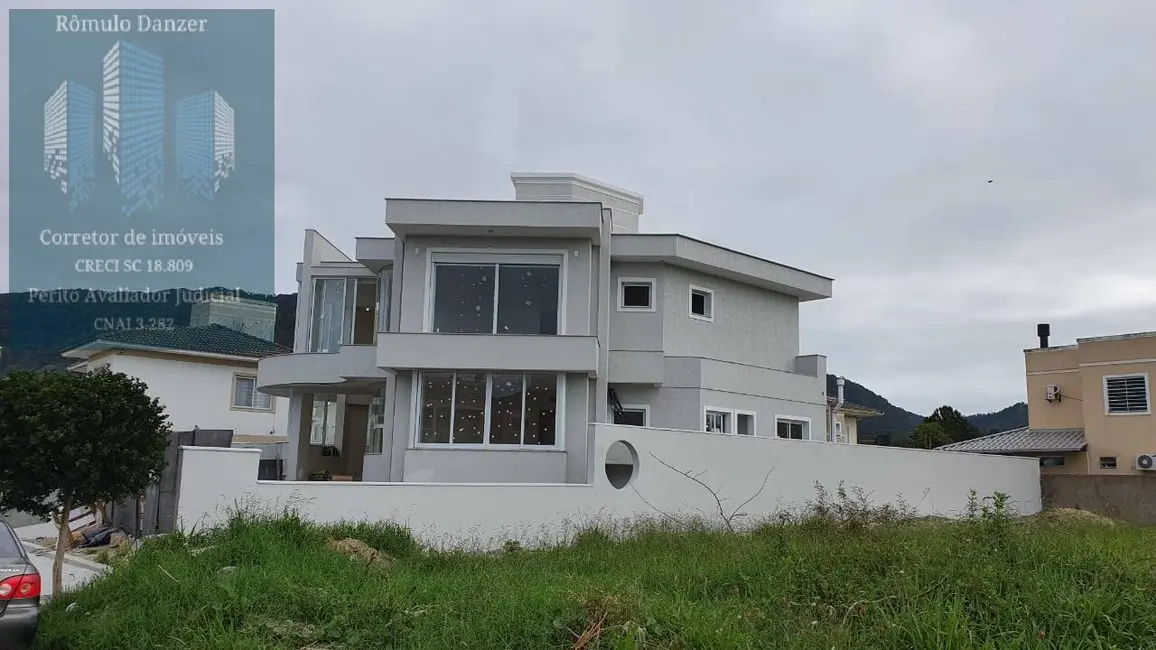 Foto 1 de Casa com 3 quartos à venda, 420m2 em São João do Rio Vermelho, Florianopolis - SC