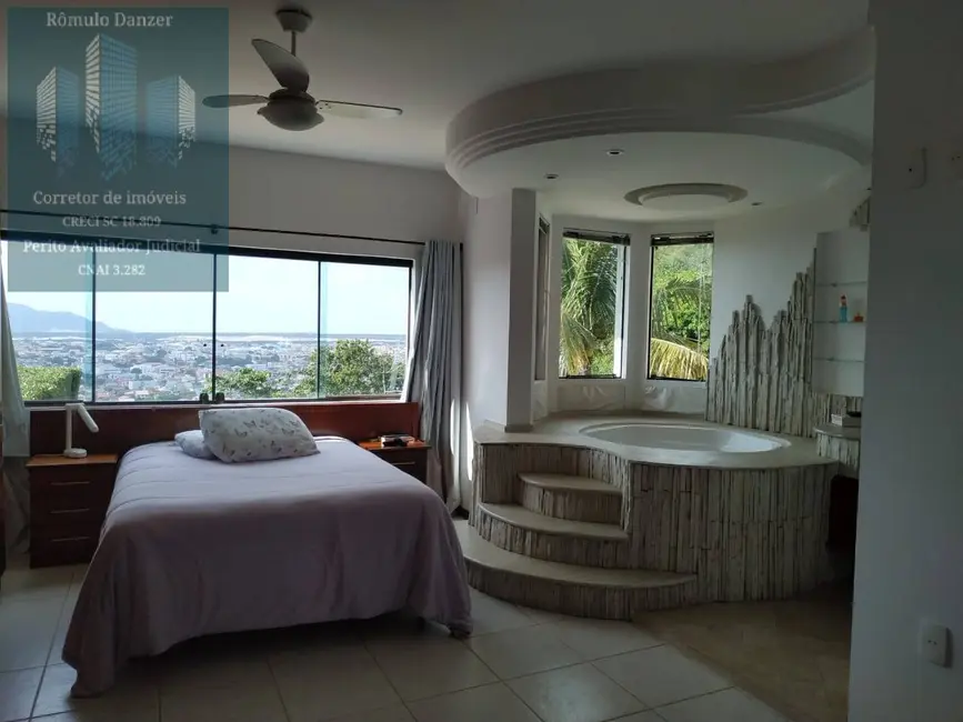 Foto 4 de Casa com 4 quartos à venda, 270m2 em Cachoeira do Bom Jesus, Florianopolis - SC