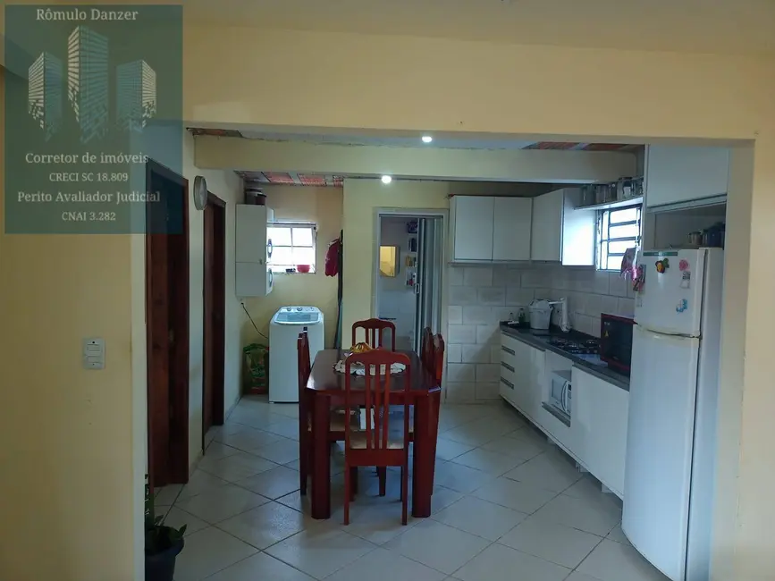 Casa com 4 quartos à venda, 96m2 em São João do Rio Vermelho, Florianopolis - SC - imagem 4 Foto 4 de Casa com 4 quartos à venda, 96m2 em São João do Rio Vermelho, Florianopolis - SC