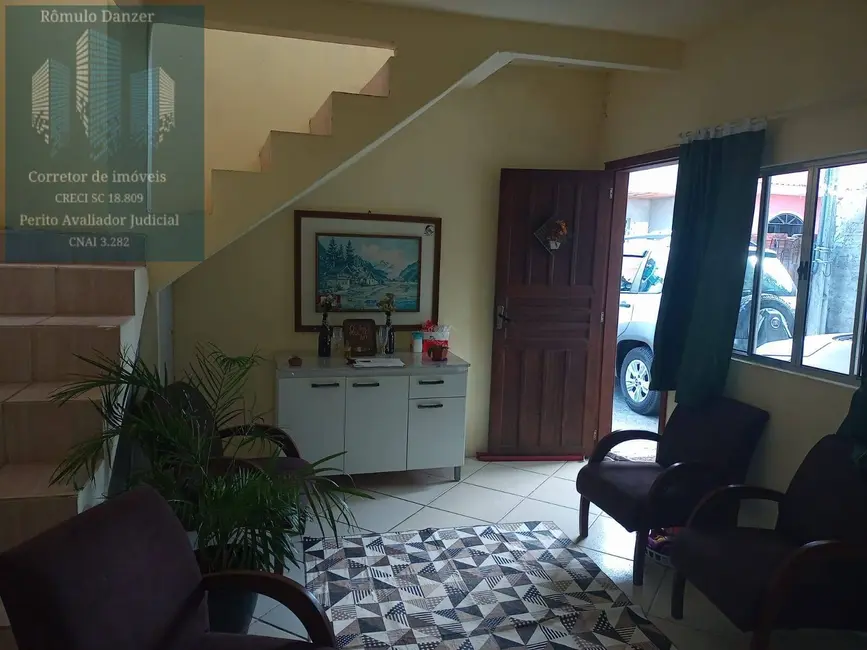 Casa com 4 quartos à venda, 96m2 em São João do Rio Vermelho, Florianopolis - SC - imagem 7 Foto 7 de Casa com 4 quartos à venda, 96m2 em São João do Rio Vermelho, Florianopolis - SC