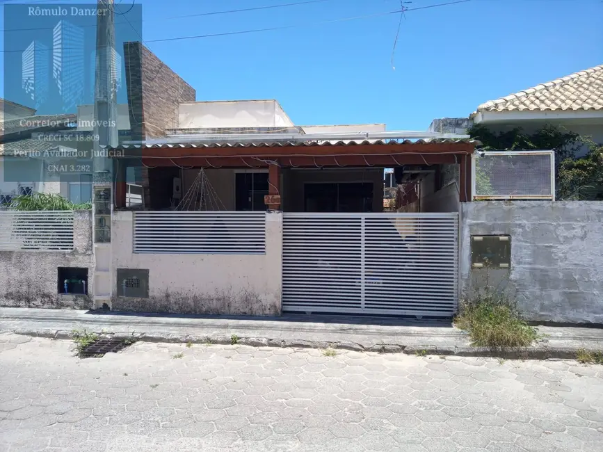 Foto 2 de Casa com 2 quartos à venda, 60m2 em São João do Rio Vermelho, Florianopolis - SC