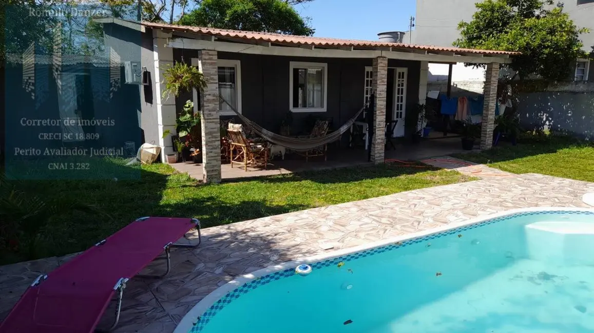 Casa com 2 quartos à venda, 268m2 em São João do Rio Vermelho, Florianopolis - SC - imagem 1 Foto 1 de Casa com 2 quartos à venda, 268m2 em São João do Rio Vermelho, Florianopolis - SC