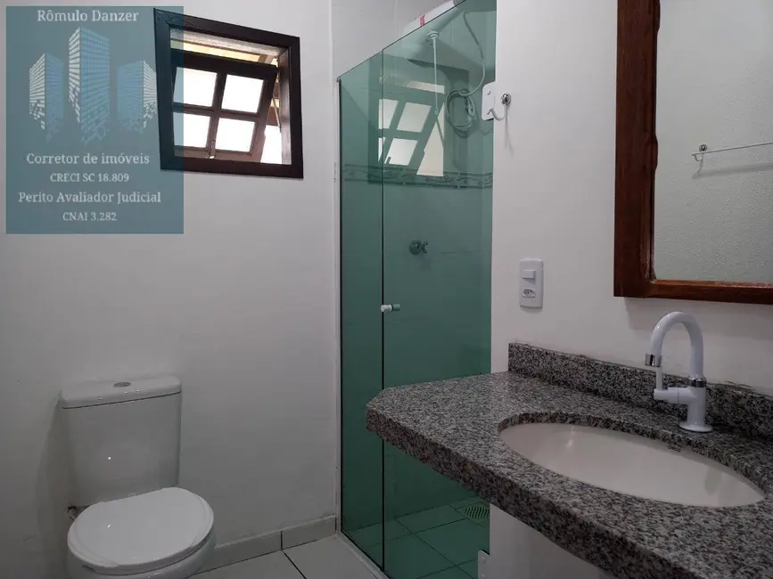 Casa com 6 quartos à venda, 260m2 em Florianopolis - SC - imagem 6 Foto 6 de Casa com 6 quartos à venda, 260m2 em Florianopolis - SC
