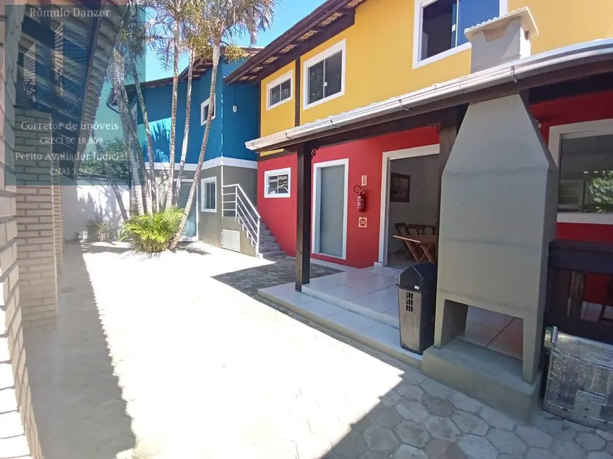 Casa com 6 quartos à venda, 260m2 em Florianopolis - SC - imagem 1 Foto 1 de Casa com 6 quartos à venda, 260m2 em Florianopolis - SC