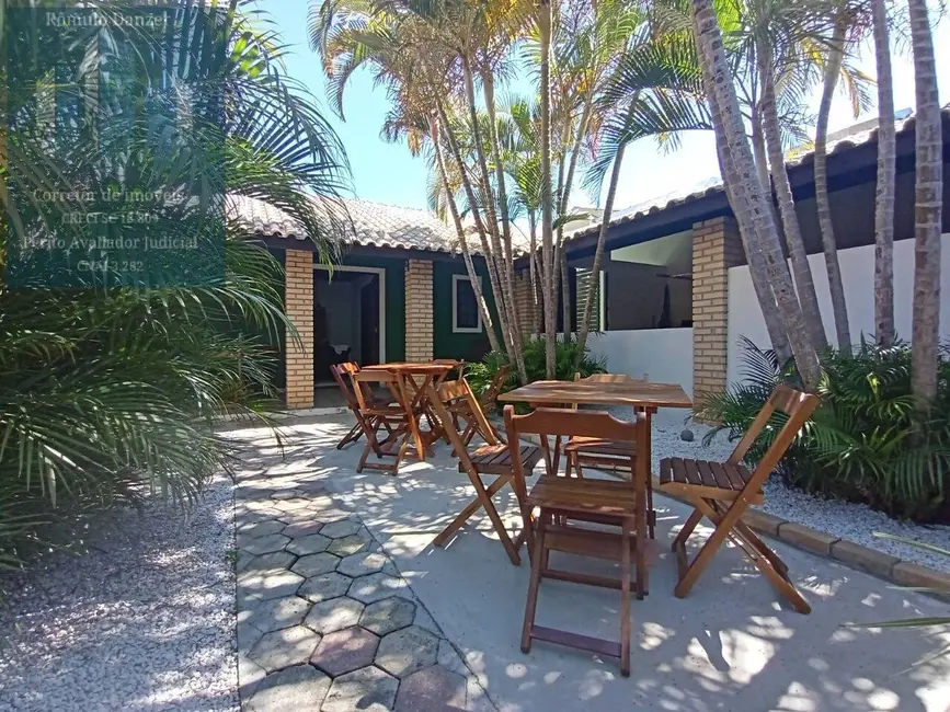 Casa com 6 quartos à venda, 260m2 em Florianopolis - SC - imagem 8 Foto 8 de Casa com 6 quartos à venda, 260m2 em Florianopolis - SC