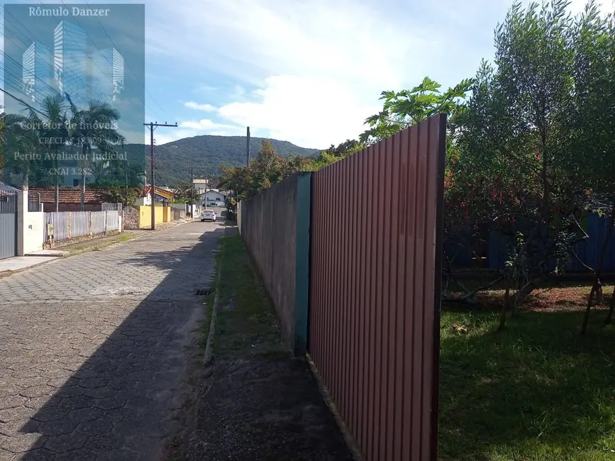 Foto 3 de Terreno / Lote à venda, 500m2 em São João do Rio Vermelho, Florianopolis - SC