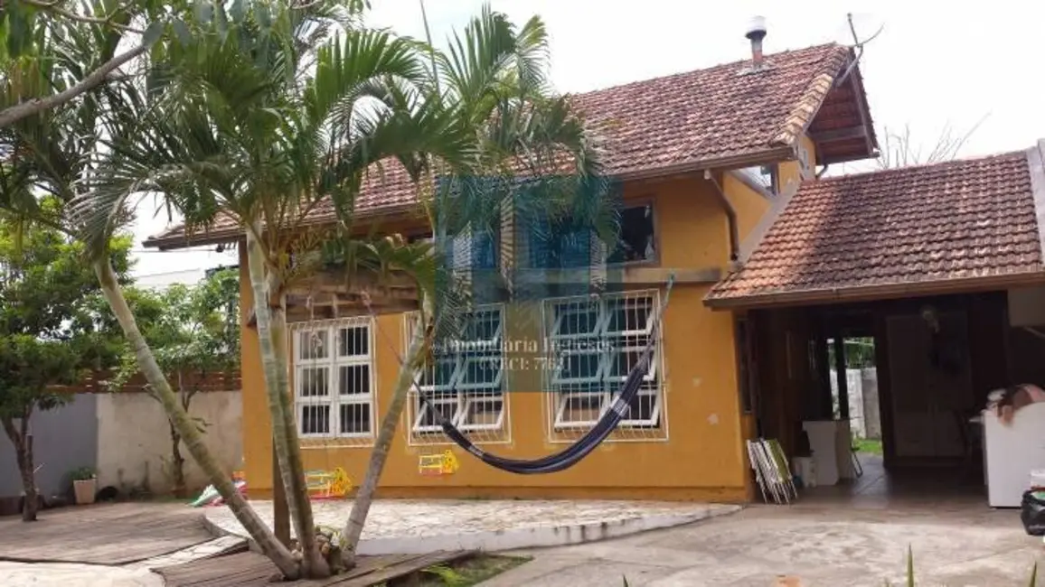 Foto 1 de Casa com 3 quartos à venda, 368m2 em São João do Rio Vermelho, Florianopolis - SC