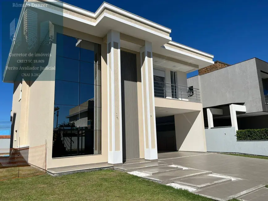 Foto 2 de Casa com 3 quartos à venda, 375m2 em São João do Rio Vermelho, Florianopolis - SC