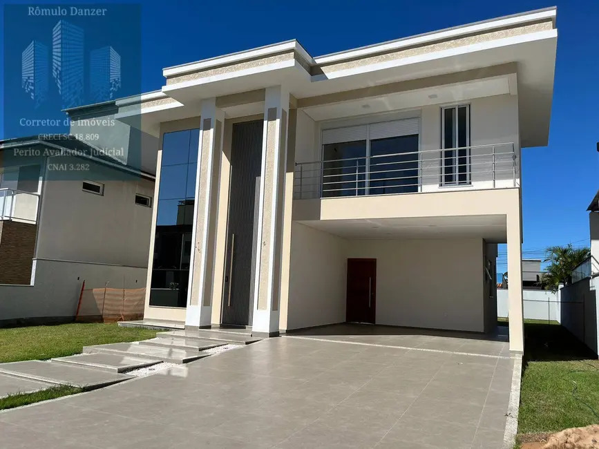 Foto 1 de Casa com 3 quartos à venda, 375m2 em São João do Rio Vermelho, Florianopolis - SC