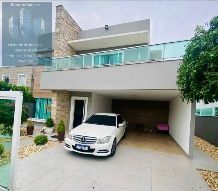 Foto 1 de Casa com 5 quartos à venda, 320m2 em Ingleses do Rio Vermelho, Florianopolis - SC