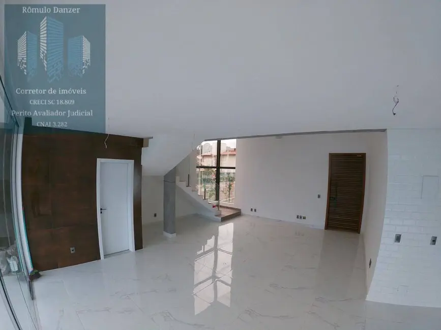 Foto 9 de Casa com 3 quartos à venda, 212m2 em São João do Rio Vermelho, Florianopolis - SC