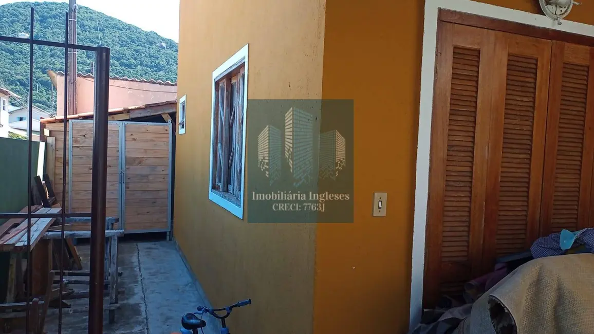 Foto 2 de Casa com 2 quartos à venda, 110m2 em São João do Rio Vermelho, Florianopolis - SC