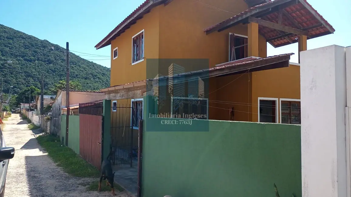 Foto 1 de Casa com 2 quartos à venda, 110m2 em São João do Rio Vermelho, Florianopolis - SC