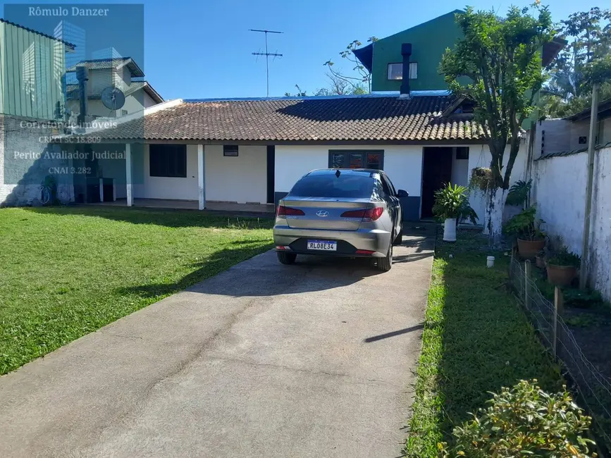 Foto 1 de Casa com 2 quartos à venda, 322m2 em São João do Rio Vermelho, Florianopolis - SC