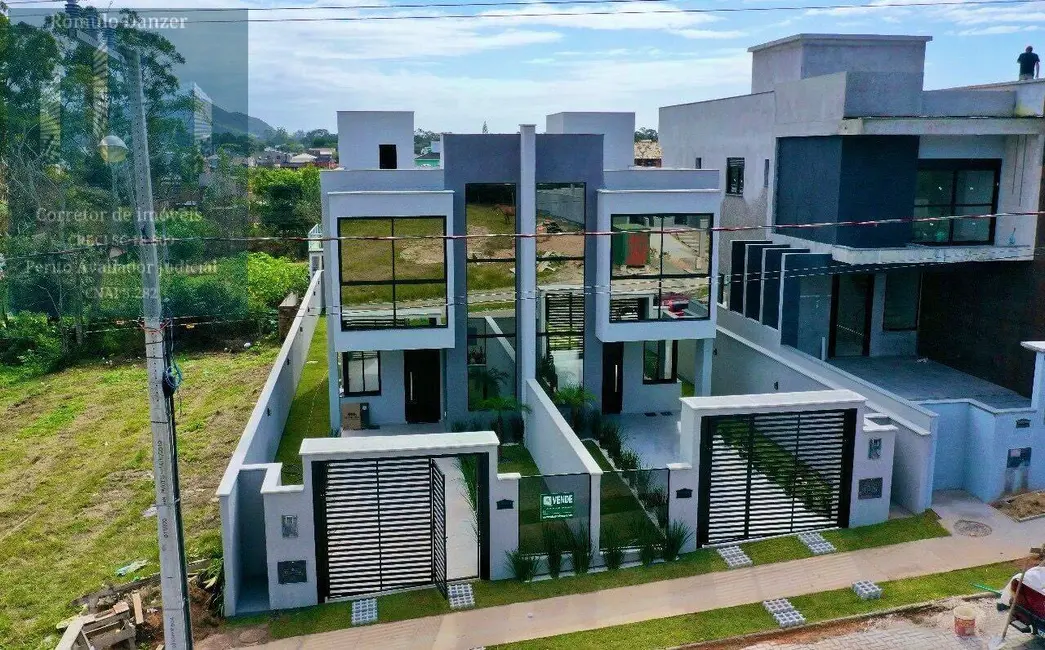 Foto 2 de Casa com 3 quartos à venda, 115m2 em Florianopolis - SC