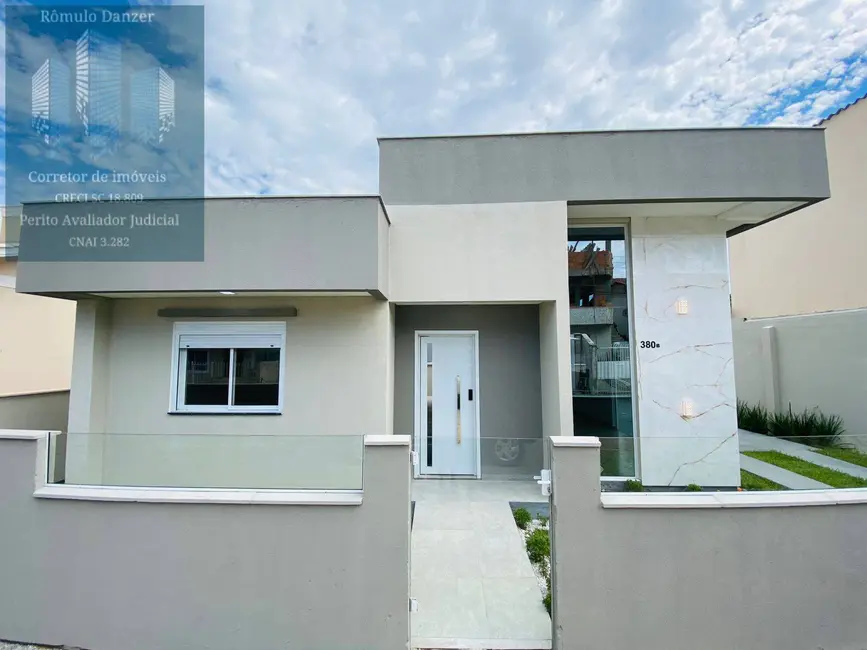 Foto 2 de Casa com 2 quartos à venda, 180m2 em Ingleses do Rio Vermelho, Florianopolis - SC