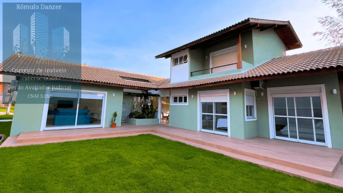 Foto 1 de Casa com 3 quartos à venda, 272m2 em Cachoeira do Bom Jesus, Florianopolis - SC