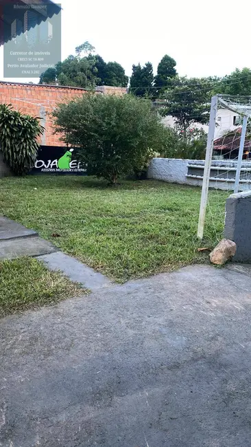 Casa com 2 quartos à venda, 110m2 em São João do Rio Vermelho, Florianopolis - SC - imagem 1 Foto 1 de Casa com 2 quartos à venda, 110m2 em São João do Rio Vermelho, Florianopolis - SC