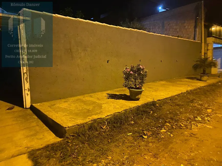 Casa com 2 quartos à venda, 110m2 em São João do Rio Vermelho, Florianopolis - SC - imagem 5 Foto 5 de Casa com 2 quartos à venda, 110m2 em São João do Rio Vermelho, Florianopolis - SC