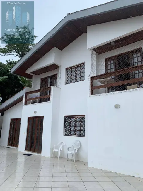 Foto 3 de Casa com 5 quartos à venda, 285m2 em Córrego Grande, Florianopolis - SC