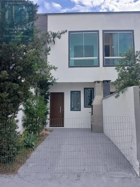 Foto 1 de Casa com 2 quartos à venda, 57m2 em Florianopolis - SC