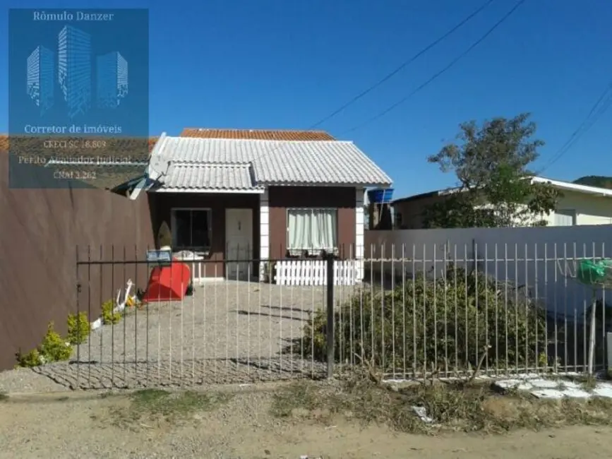 Foto 2 de Casa com 4 quartos à venda, 180m2 em São João do Rio Vermelho, Florianopolis - SC