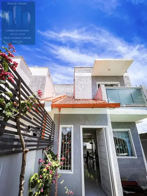 Casa com 2 quartos à venda, 73m2 em Florianopolis - SC - imagem 1 Foto 1 de Casa com 2 quartos à venda, 73m2 em Florianopolis - SC