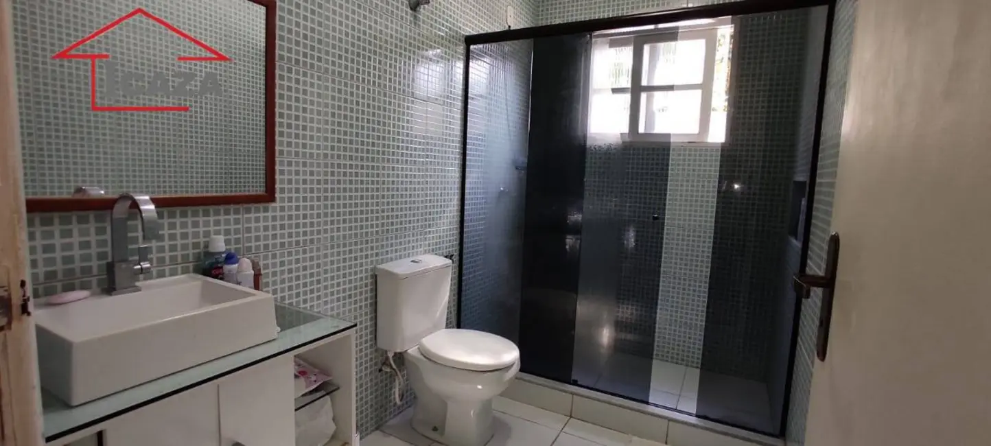 Foto 2 de Casa com 5 quartos à venda, 504m2 em Araruama - RJ