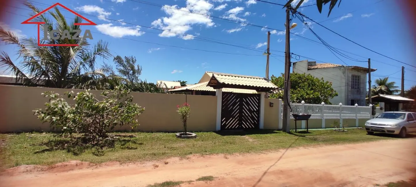 Foto 1 de Casa com 2 quartos à venda, 90m2 em Araruama - RJ
