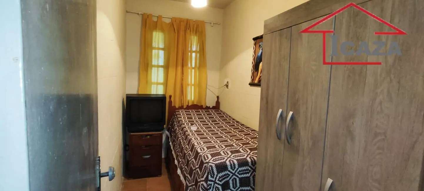 Casa com 3 quartos à venda, 550m2 em Araruama - RJ - imagem 6 Foto 6 de Casa com 3 quartos à venda, 550m2 em Araruama - RJ
