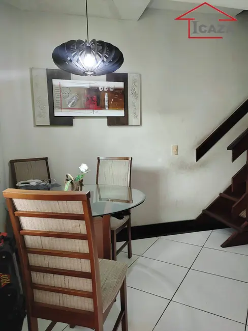 Foto 5 de Casa com 2 quartos à venda, 200m2 em Araruama - RJ