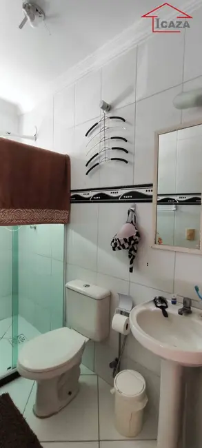 Foto 8 de Casa com 2 quartos à venda, 200m2 em Araruama - RJ