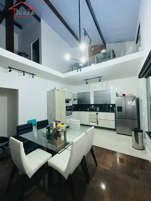 Foto 2 de Casa com 5 quartos à venda em Praia Seca, Araruama - RJ
