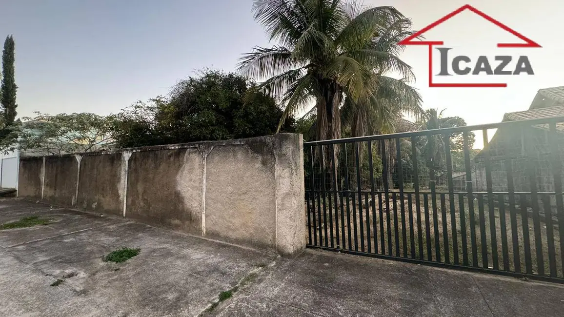 Foto 1 de Terreno / Lote à venda, 1090m2 em Araruama - RJ