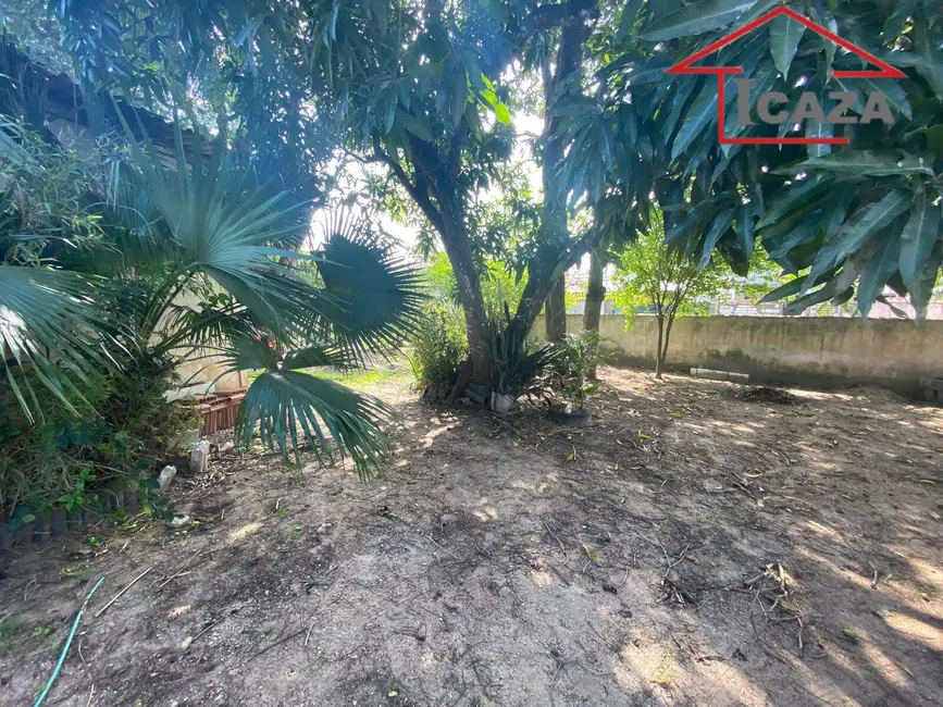 Foto 4 de Terreno / Lote à venda, 450m2 em Araruama - RJ