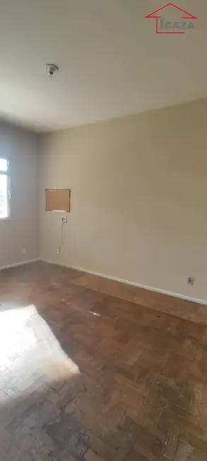 Foto 6 de Casa com 3 quartos à venda, 480m2 em Araruama - RJ