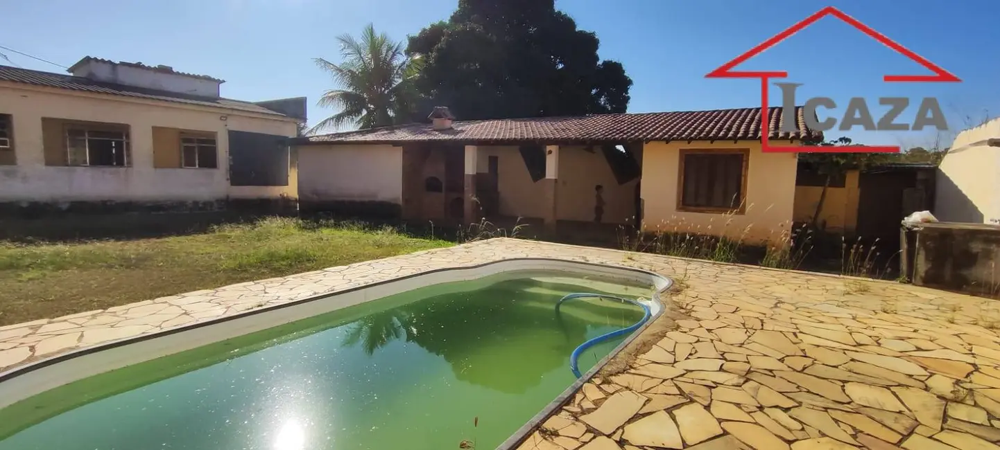 Foto 4 de Casa com 3 quartos à venda, 480m2 em Araruama - RJ