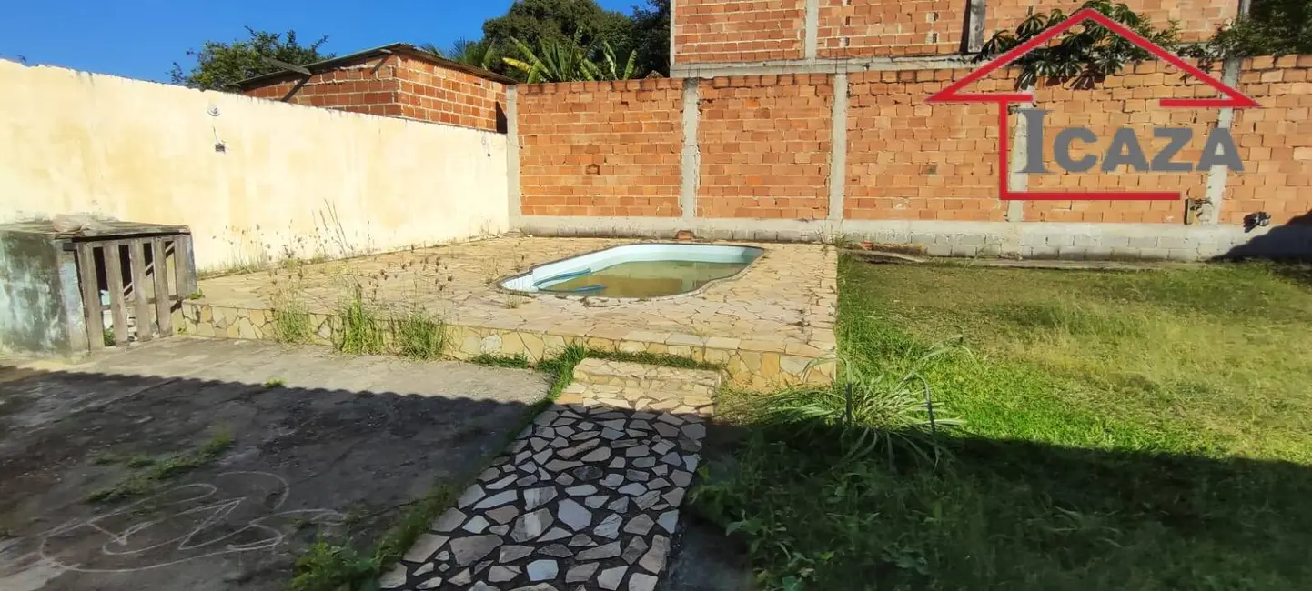 Foto 2 de Casa com 3 quartos à venda, 480m2 em Araruama - RJ