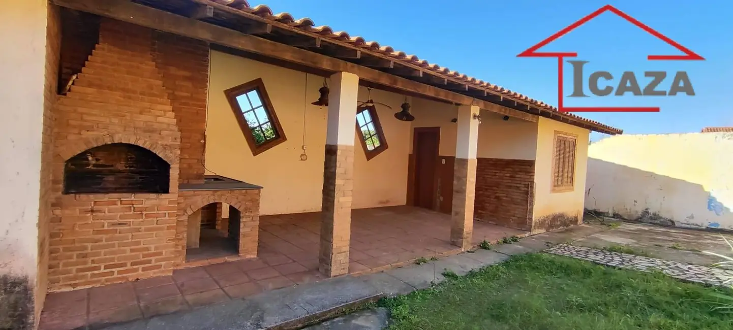 Foto 7 de Casa com 3 quartos à venda, 480m2 em Araruama - RJ