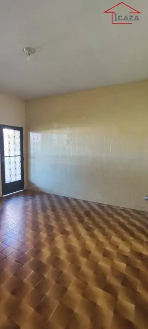 Foto 8 de Casa com 3 quartos à venda, 480m2 em Araruama - RJ