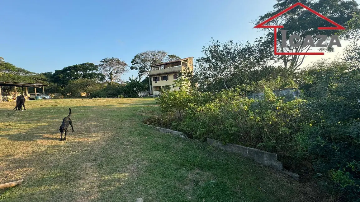 Foto 1 de Terreno / Lote à venda, 2195m2 em Araruama - RJ