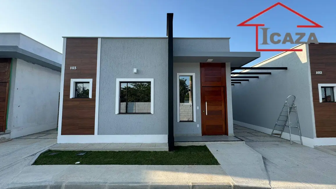 Foto 1 de Casa com 2 quartos à venda, 70m2 em Araruama - RJ