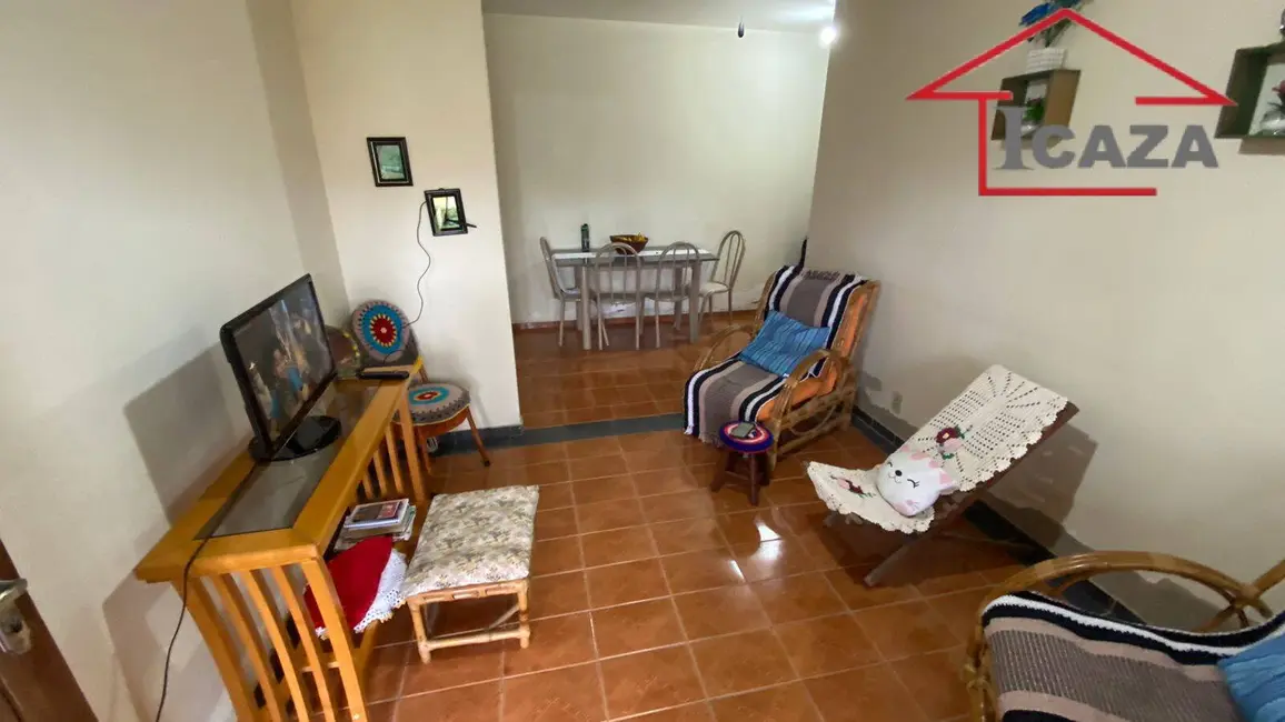 Foto 2 de Casa com 2 quartos à venda, 316m2 em Araruama - RJ