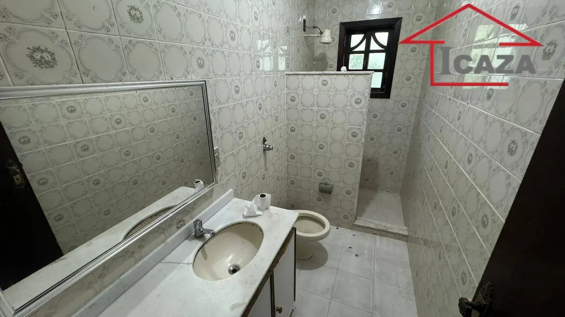 Foto 9 de Casa com 4 quartos à venda em Araruama - RJ