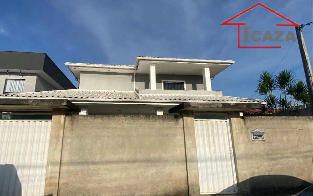 Casa com 3 quartos à venda, 360m2 em Araruama - RJ - imagem 3 Foto 3 de Casa com 3 quartos à venda, 360m2 em Araruama - RJ