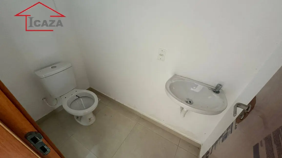 Casa com 2 quartos à venda, 360m2 em Araruama - RJ - imagem 4 Foto 4 de Casa com 2 quartos à venda, 360m2 em Araruama - RJ