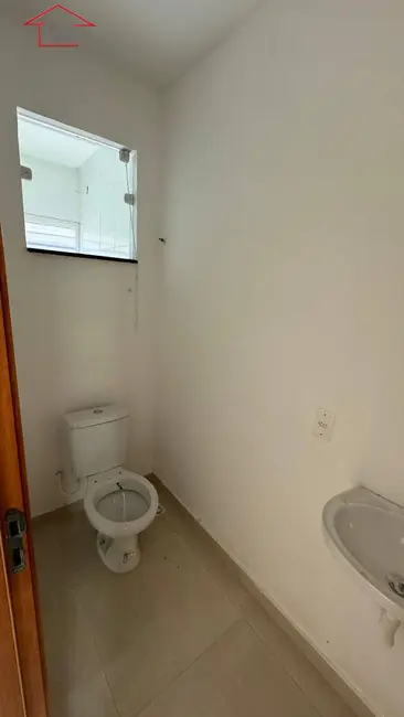 Casa com 2 quartos à venda, 360m2 em Araruama - RJ - imagem 5 Foto 5 de Casa com 2 quartos à venda, 360m2 em Araruama - RJ