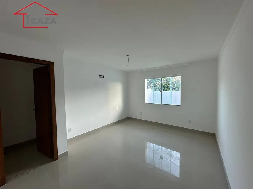 Foto 9 de Casa com 2 quartos à venda, 225m2 em Araruama - RJ